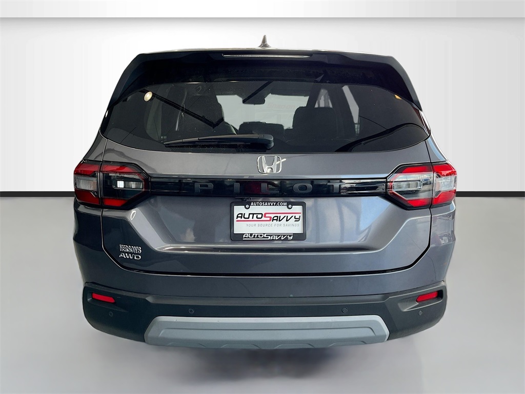 2025 Honda Pilot EX-L Gray at Community Honda
