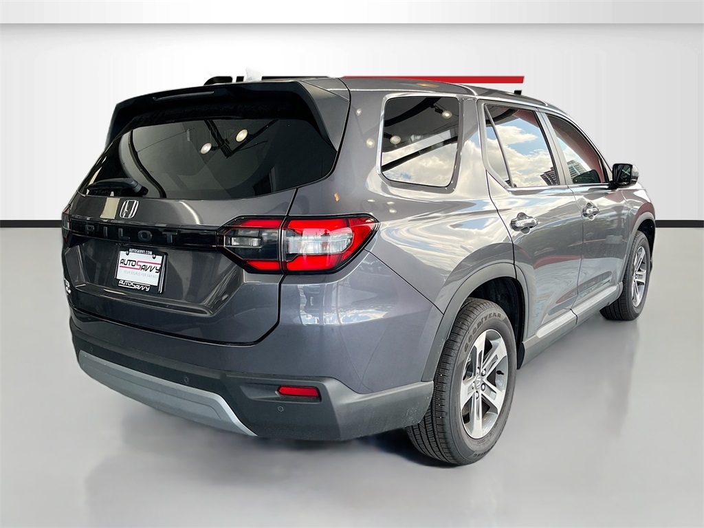 2025 Honda Pilot EX-L Gray at Community Honda