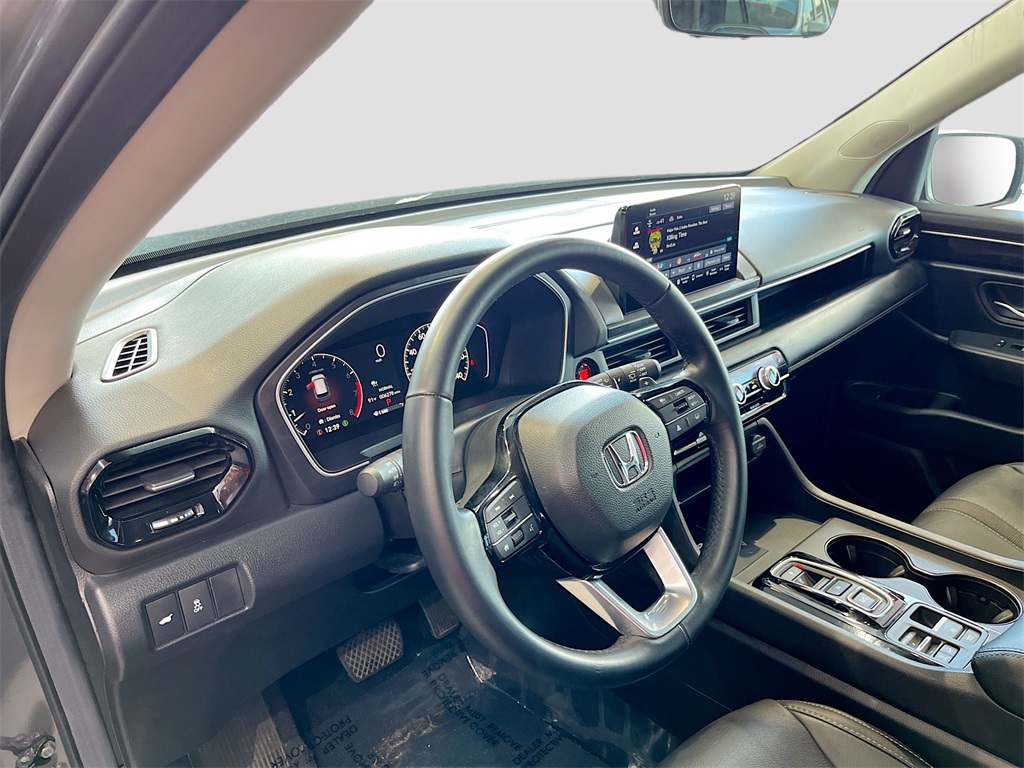 2025 Honda Pilot EX-L Gray at Community Honda