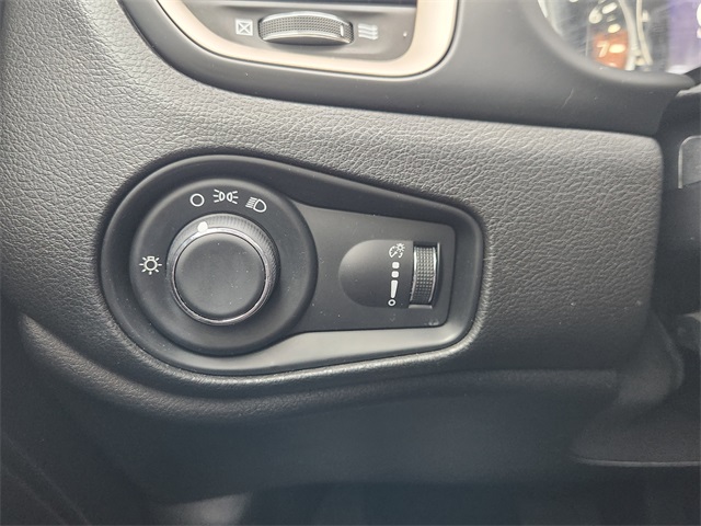 2016 Jeep Renegade Sport White at Baytown Hyundai