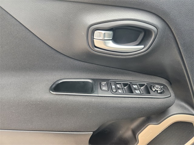 2016 Jeep Renegade Sport White at Baytown Hyundai