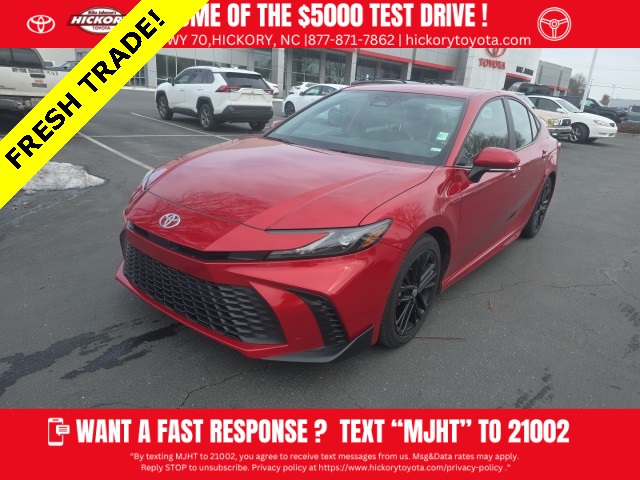 2025 Toyota Camry SE FWD