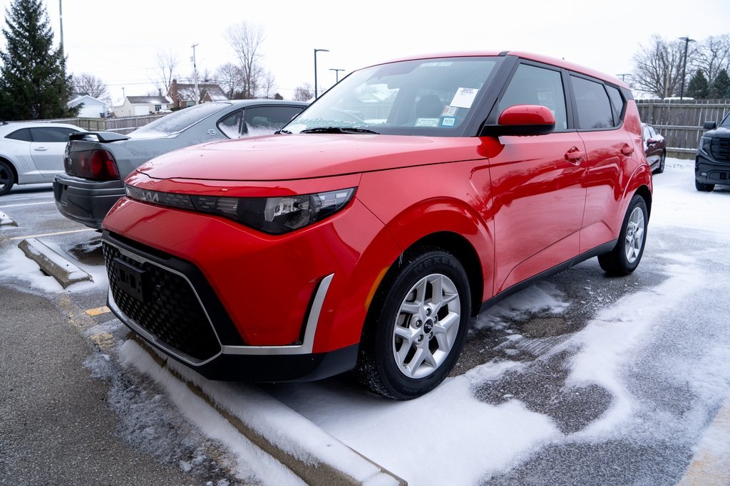 2024 Kia Soul LX FWD