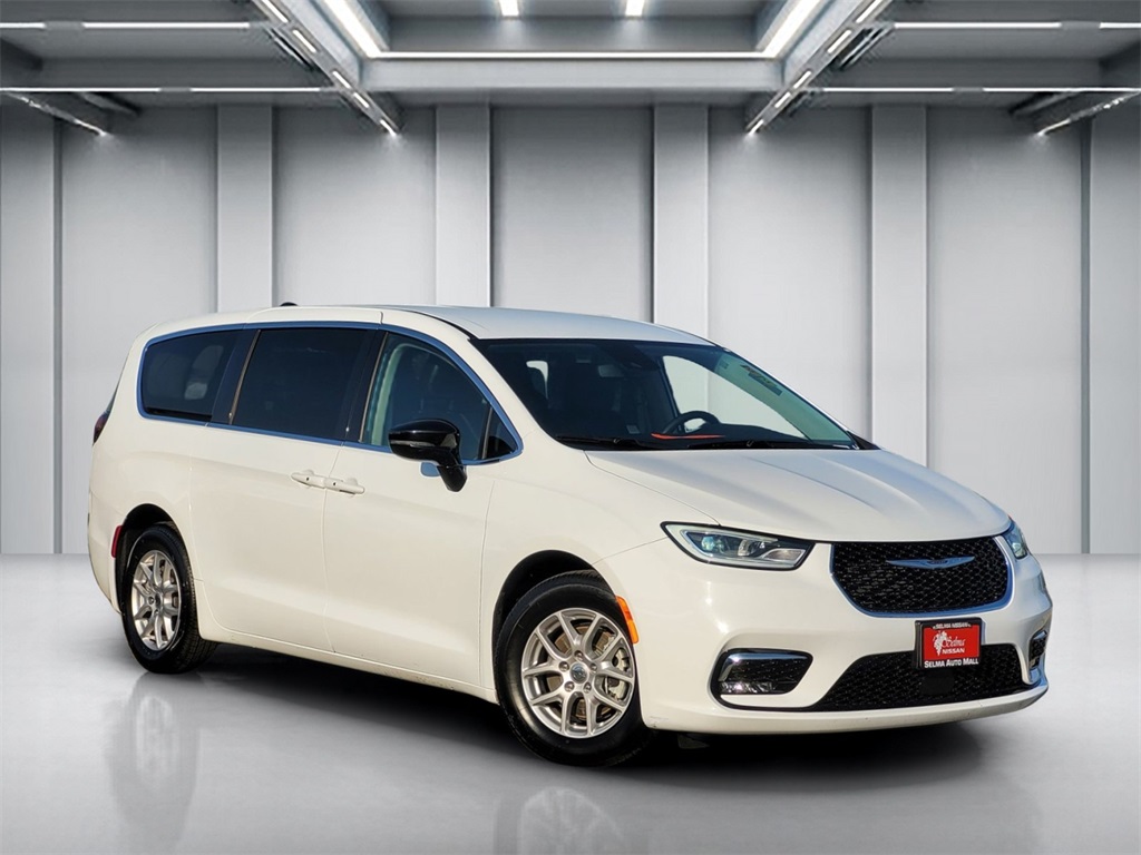 2024 Chrysler Pacifica Touring L FWD