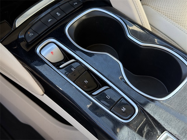 2023 Buick Envision Essence White at Community Kia