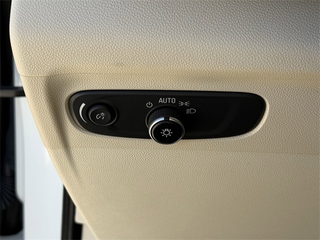 2023 Buick Envision Essence White at Community Kia