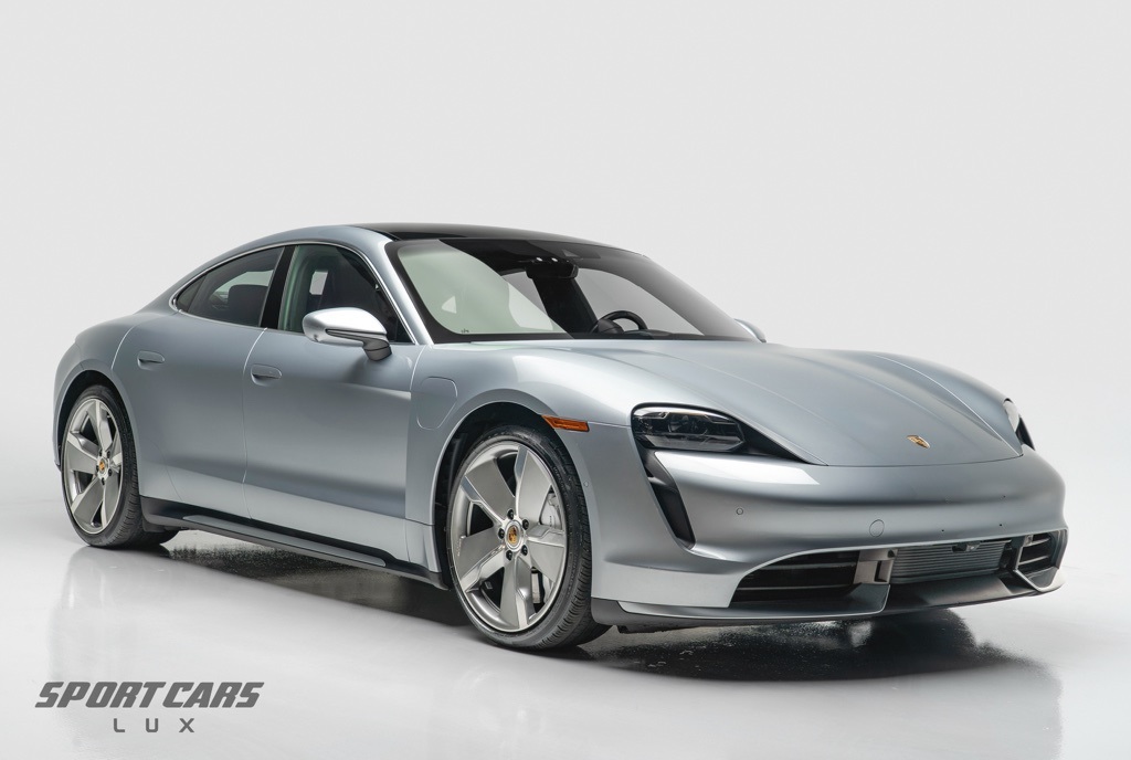 2020 Porsche Taycan Turbo