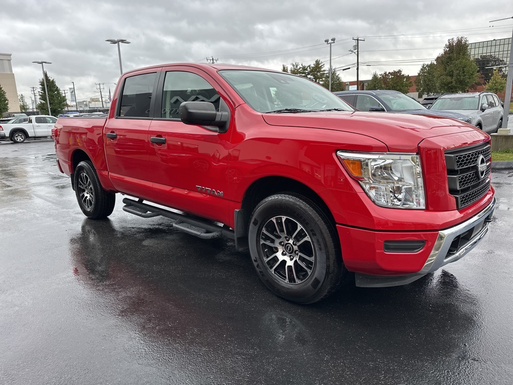 2024 Nissan Titan SV photo 4
