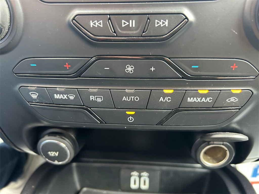 Used Car 2020 Ford Ranger  Xlt For Sale Under $25,000 In Floresville, Texas