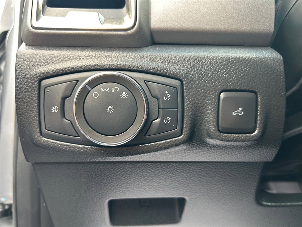 Used Car 2020 Ford Ranger  Xlt For Sale Under $25,000 In Floresville, Texas