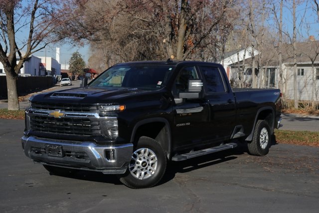 2025 Chevrolet Silverado 2500HD LT Crew Cab 4WD