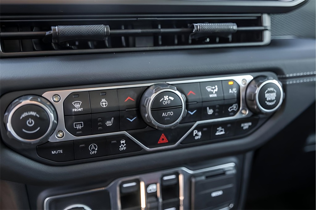 Used Car 2024 Jeep Wrangler  Rubicon X For Sale Under $60,000 In Austin, Texas