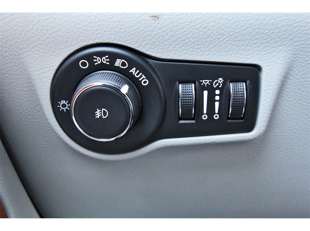 2022 Jeep Compass Limited Gray at DeMontrond Ford