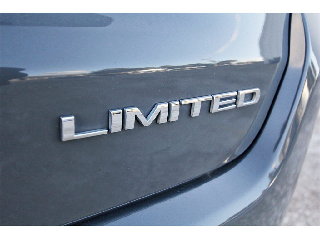 2022 Jeep Compass Limited Gray at DeMontrond Ford