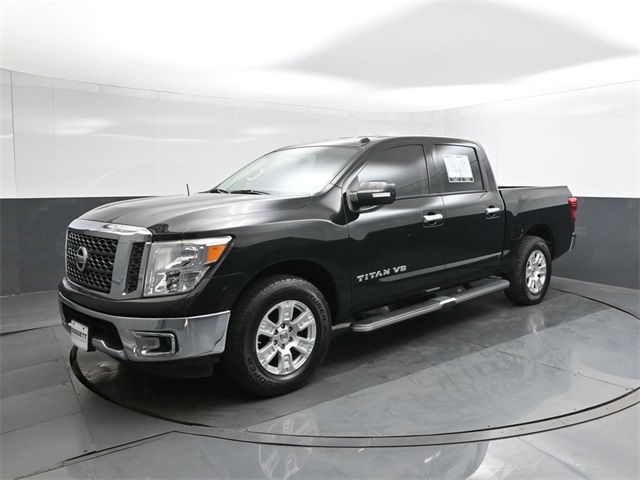 2018 Nissan Titan SV Crew Cab RWD