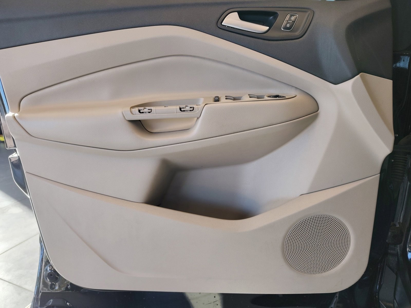 Used Car 2018 Ford Escape  Se For Sale Under $10,000 In San Antonio, Texas