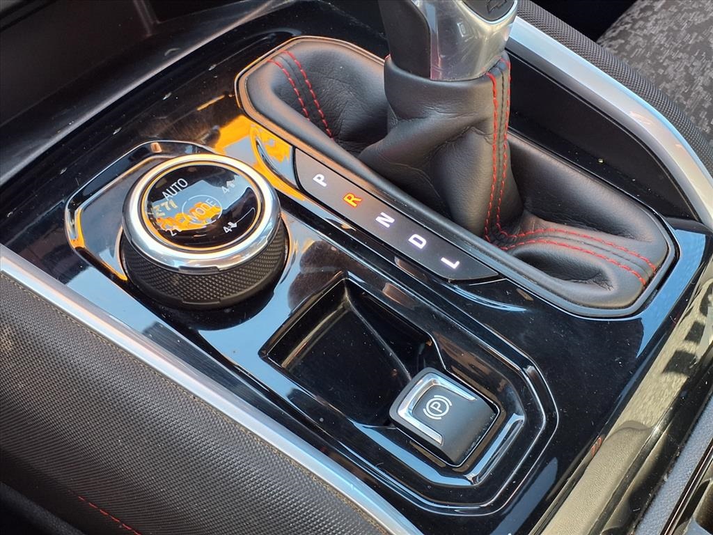 2024 Chevrolet Colorado Z71 Black at Legacy Ford