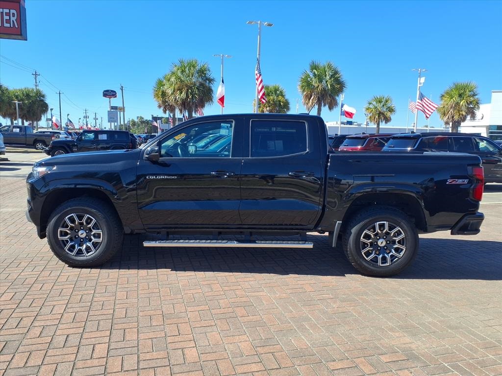 2024 Chevrolet Colorado Z71 Black at Legacy Ford