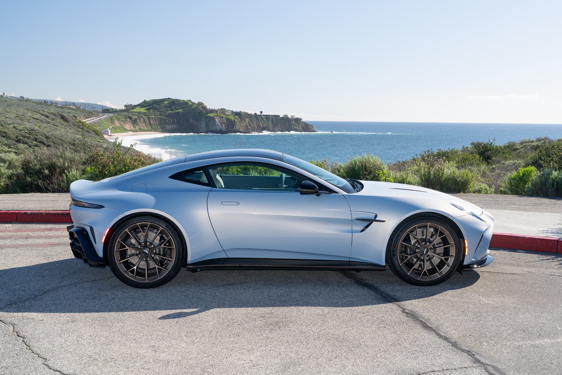 Aston Martin 2026 Vantage 