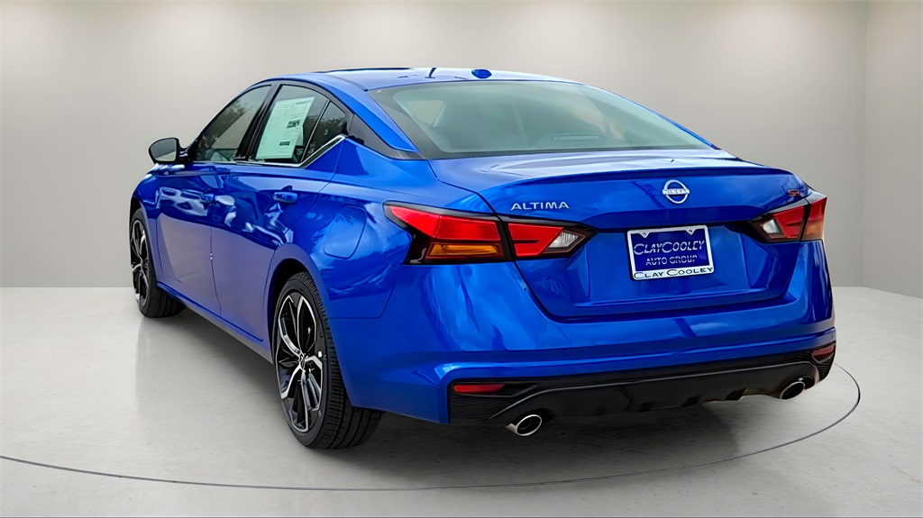 2025 Nissan Altima