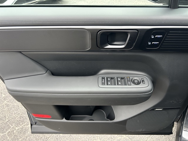 HyundaiSanta Fe Hybrid12