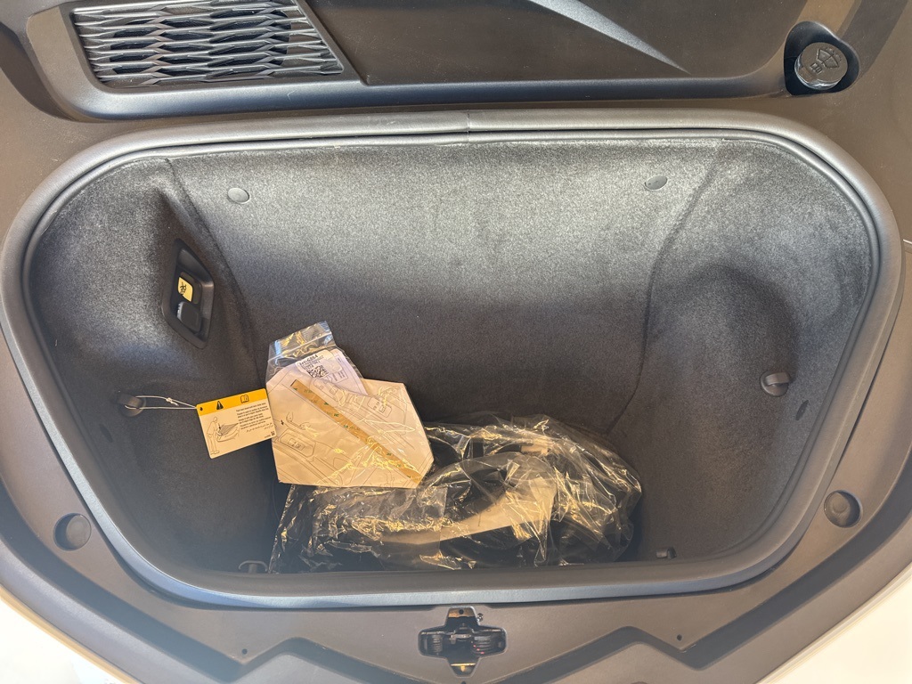 2023 Chevrolet Corvette Z06 3LZ photo 2