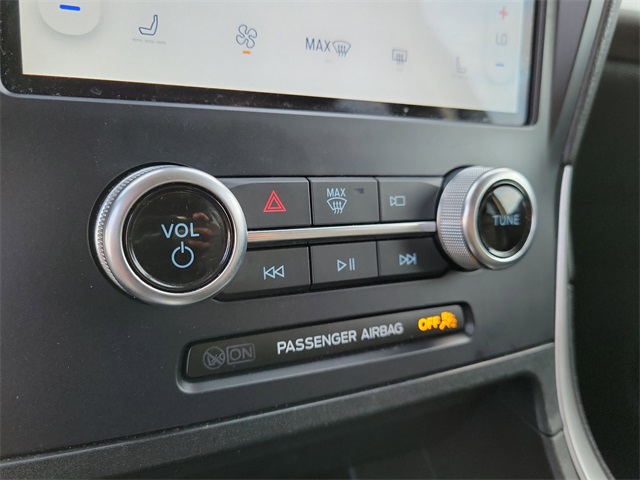 2024 Ford Edge SEL White at Legacy Ford