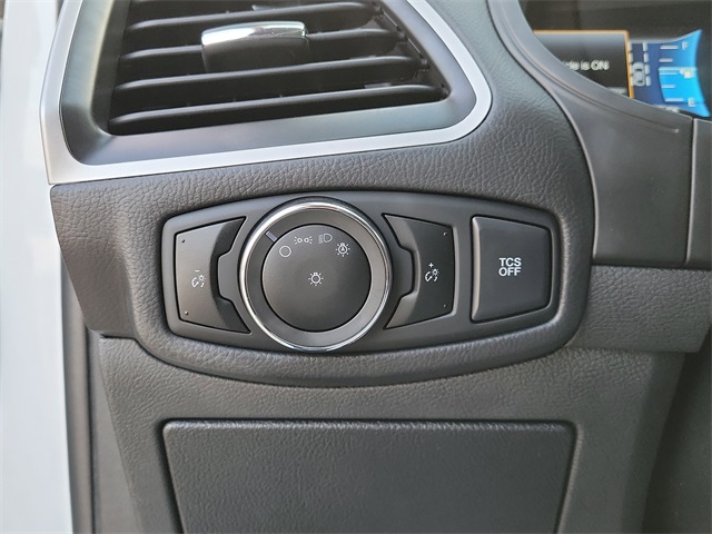 2024 Ford Edge SEL White at Legacy Ford