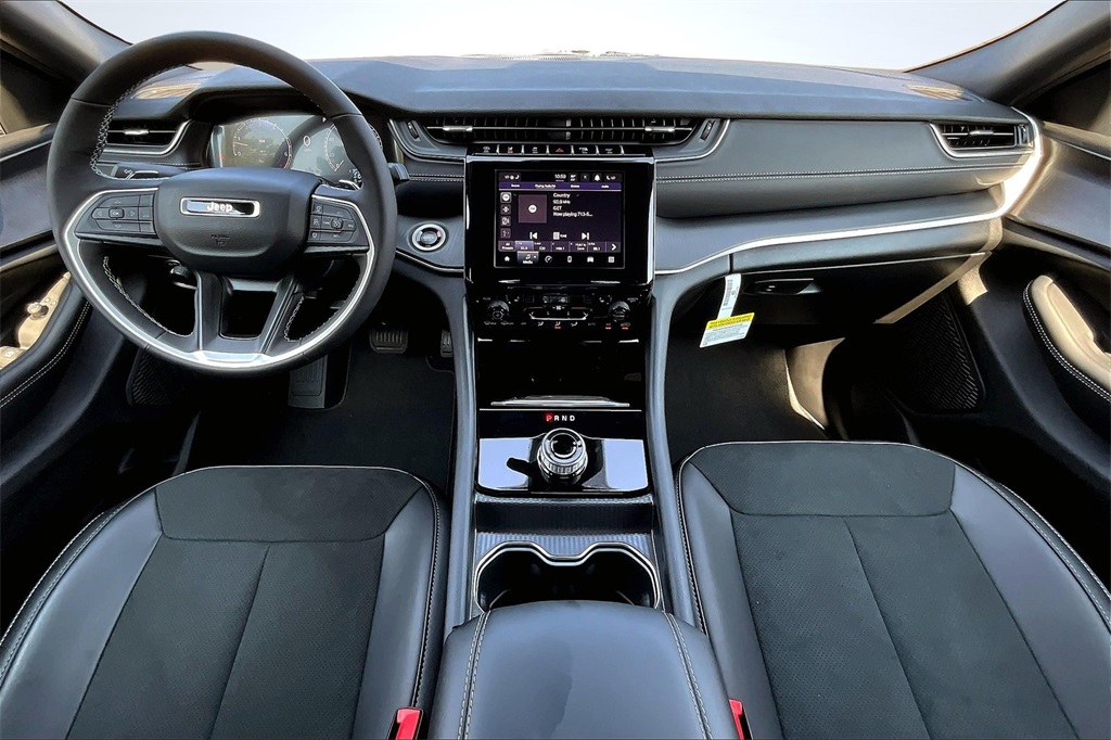 2025 Jeep Grand Cherokee Altitude X - 4