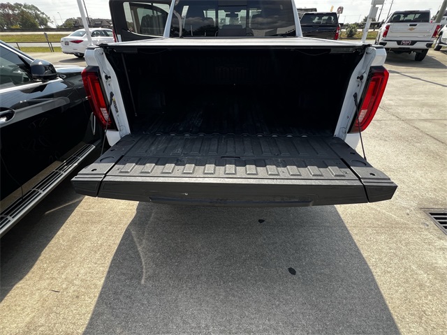 2022 GMC Sierra 1500 Limited AT4 White at Tom Peacock Cadillac