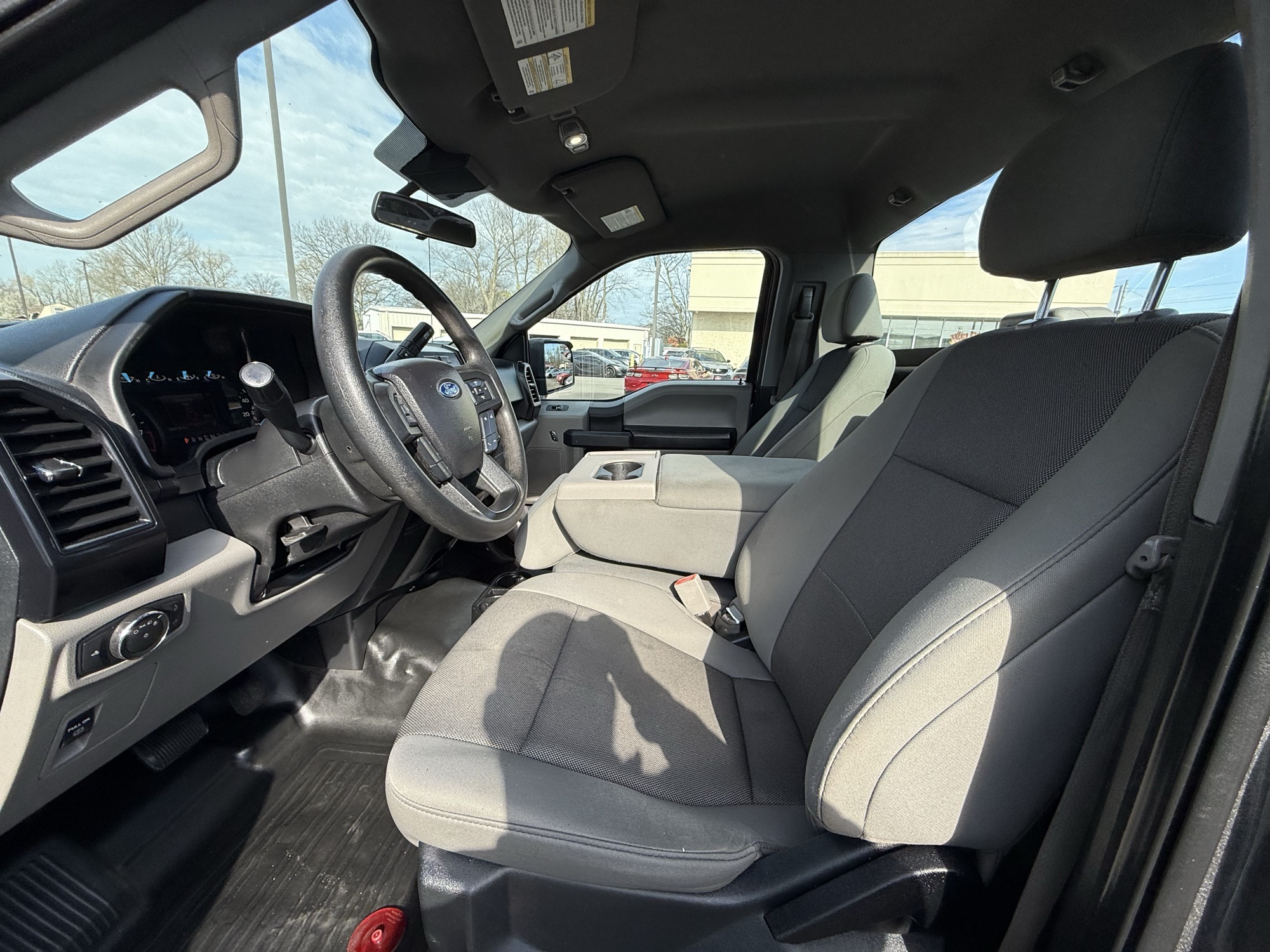 2016 Ford F-150 Lariat photo 45