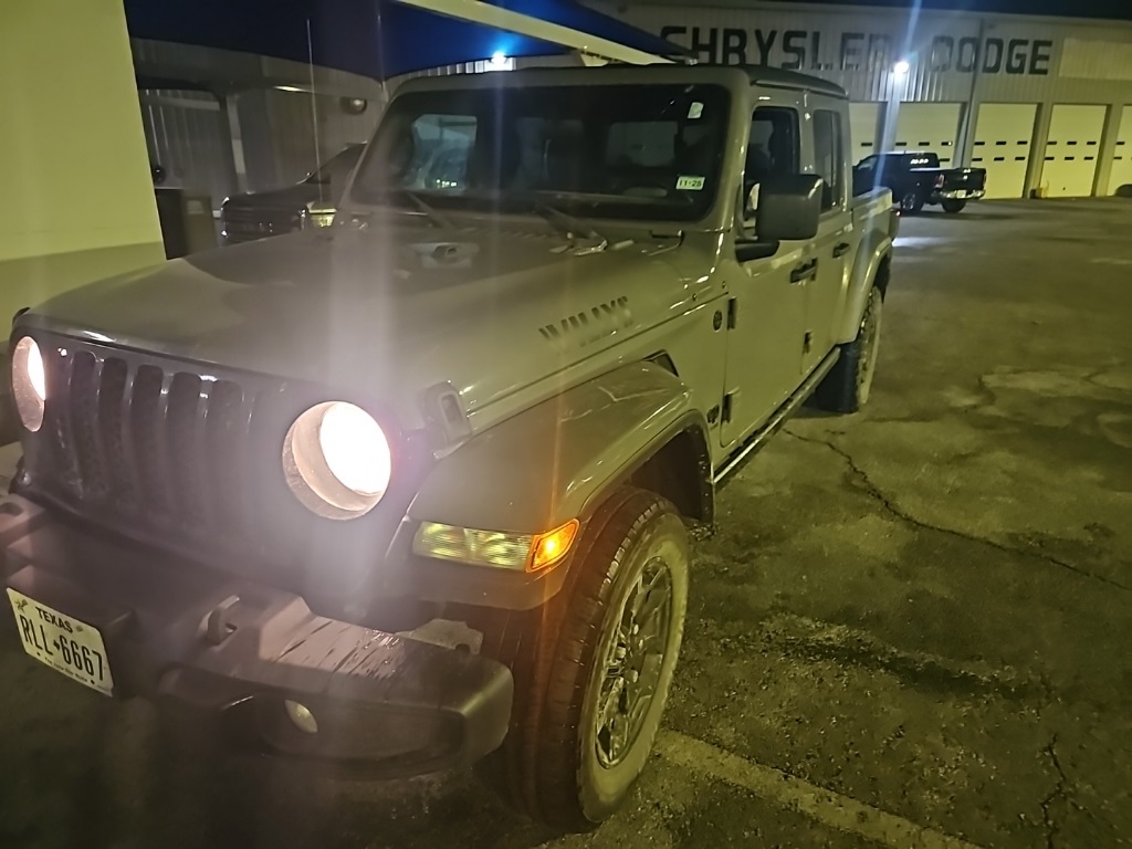 Used Car 2021 Jeep Gladiator  Sport For Sale Under $30,000 In San Marcos, Texas