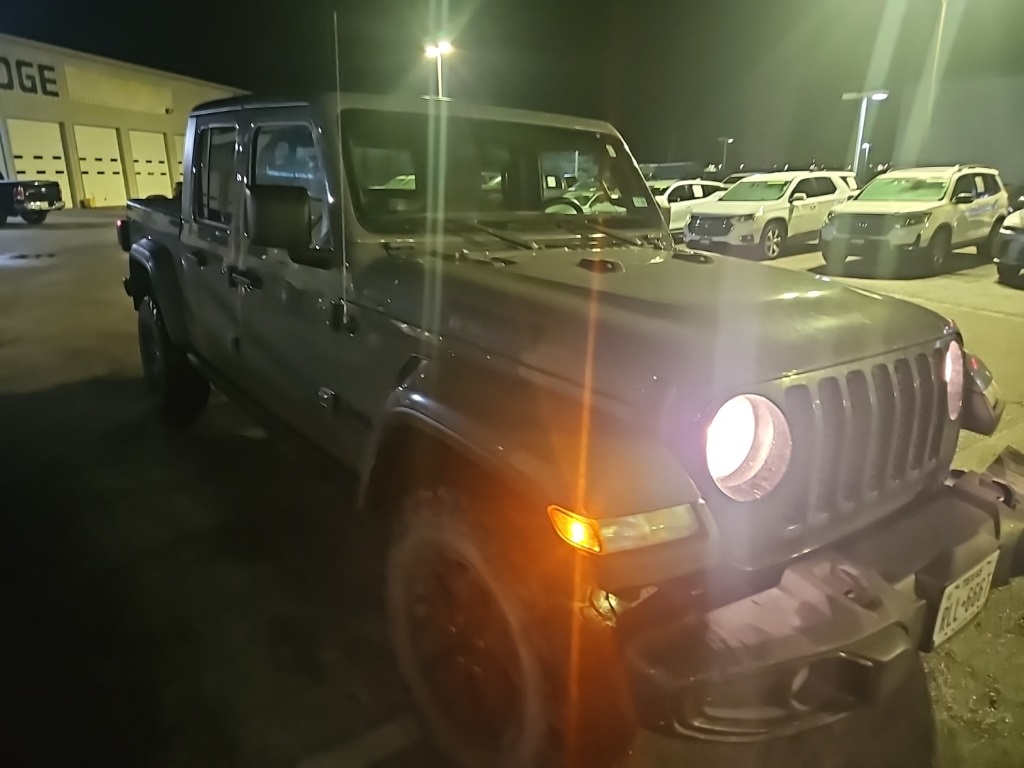 Used Car 2021 Jeep Gladiator  Sport For Sale Under $30,000 In San Marcos, Texas