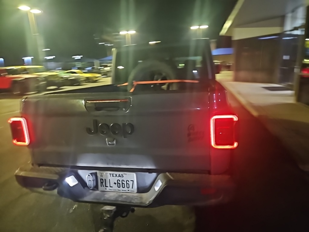 Used Car 2021 Jeep Gladiator  Sport For Sale Under $30,000 In San Marcos, Texas