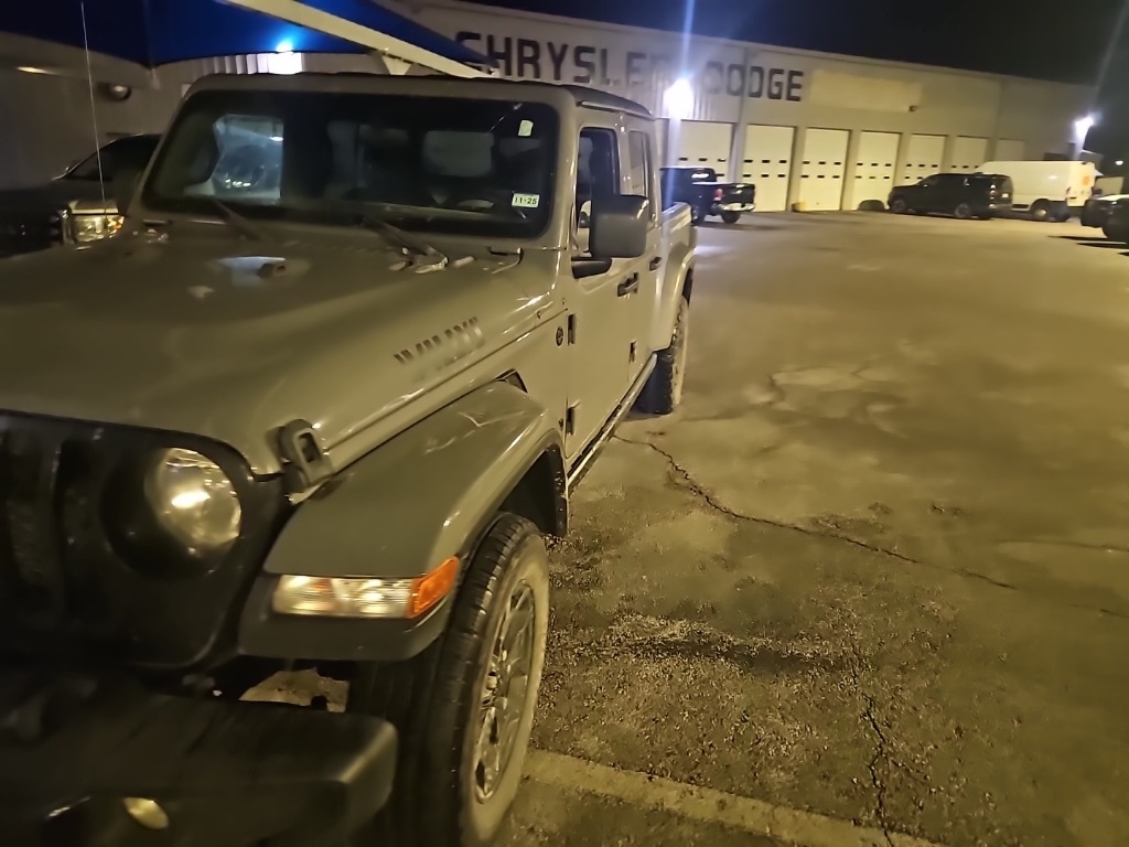 Used Car 2021 Jeep Gladiator  Sport For Sale Under $30,000 In San Marcos, Texas