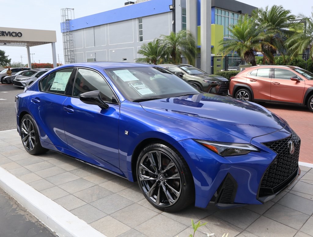 Thumbnail: 2025 Lexus IS - 3