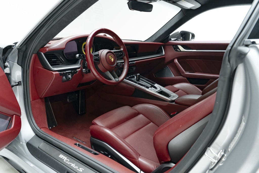 2021 Porsche 911 - Thumbnail 2