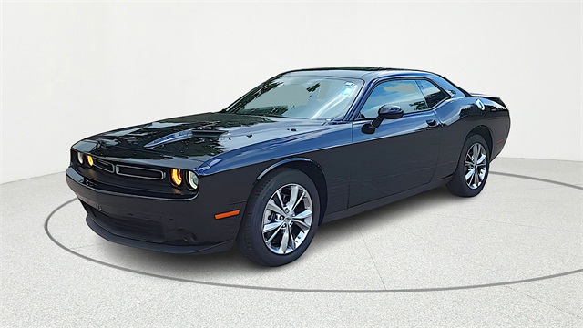 Used Pitch Black Clearcoat 2023 Dodge Challenger SXT for Sale in
