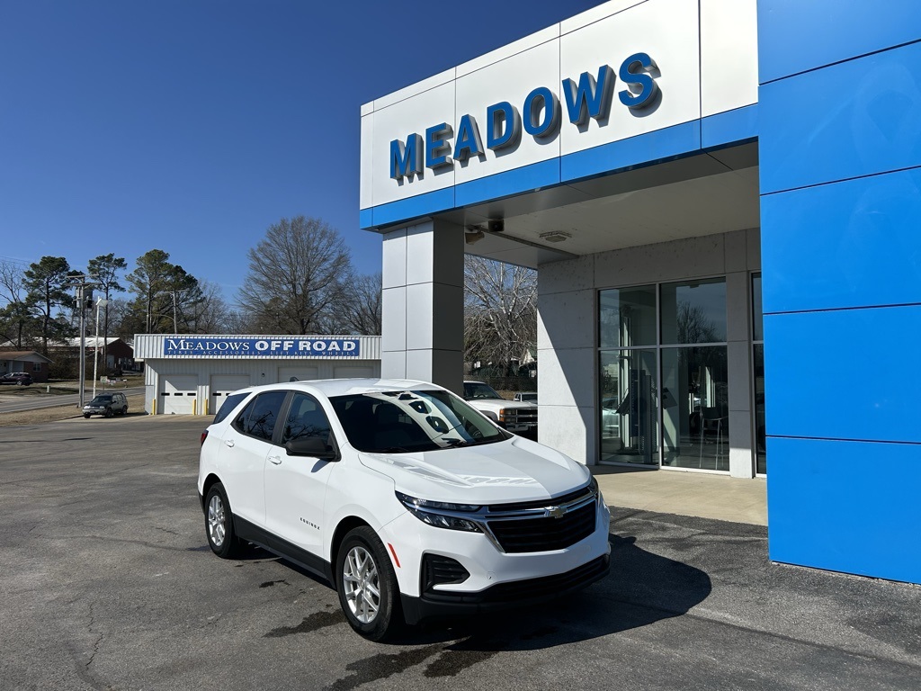 2022 Chevrolet Equinox LS FWD with 1LS