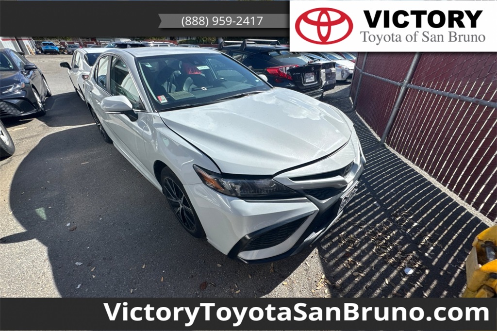 2023 Toyota Camry SE FWD