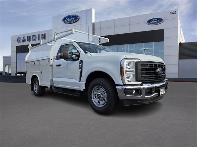 2026 Ford F-250 Super Duty XL's photo