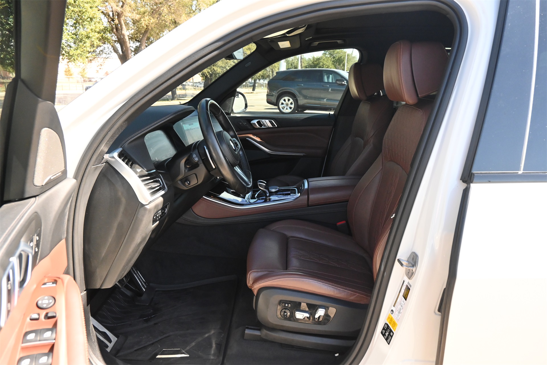 2020 BMW X5 M50i White at Westside Lexus
