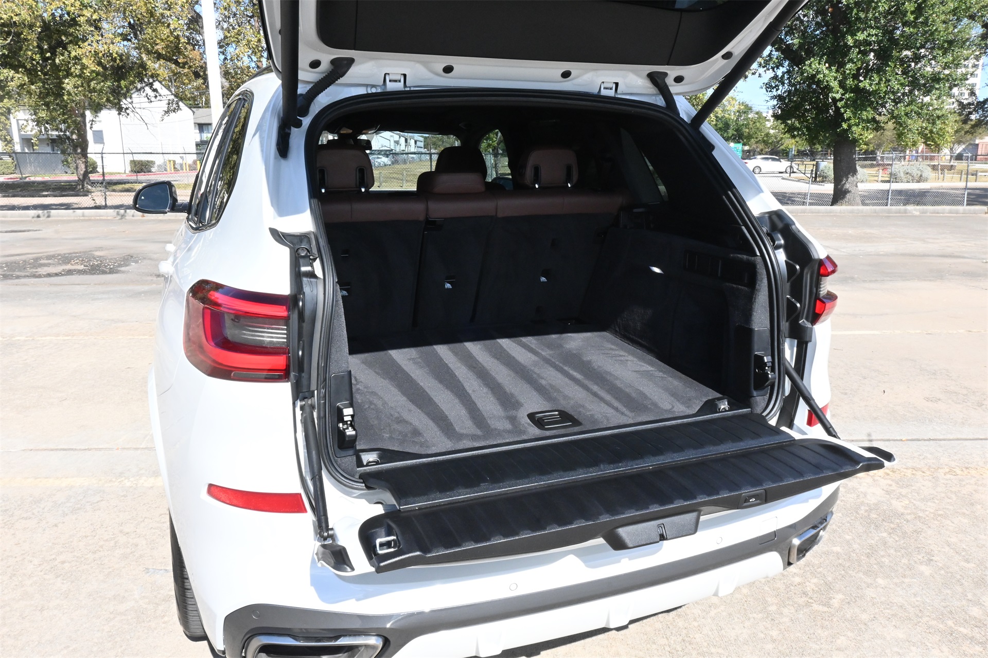 2020 BMW X5 M50i White at Westside Lexus