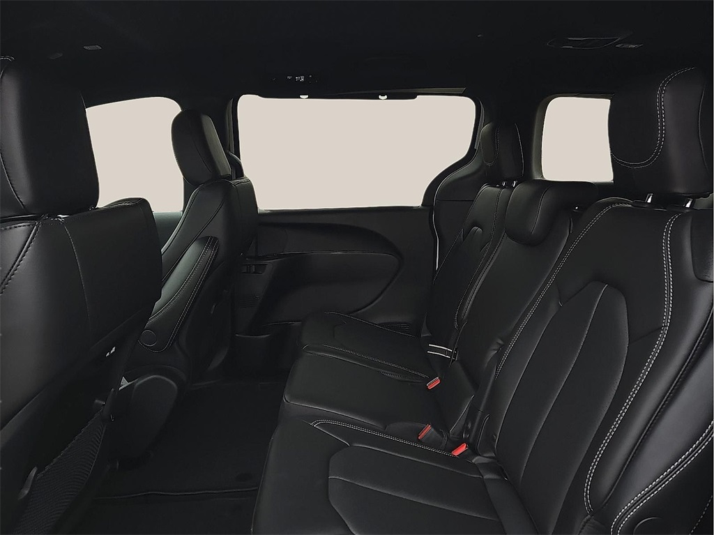 New 2026 Chrysler Pacifica For Sale in Farmington, AR