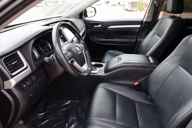 2018 Toyota Highlander XLE Gray at Don McGill Toyota