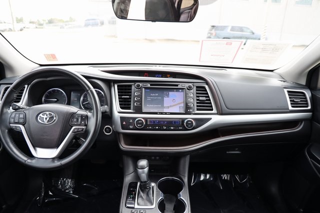 2018 Toyota Highlander XLE Gray at Don McGill Toyota