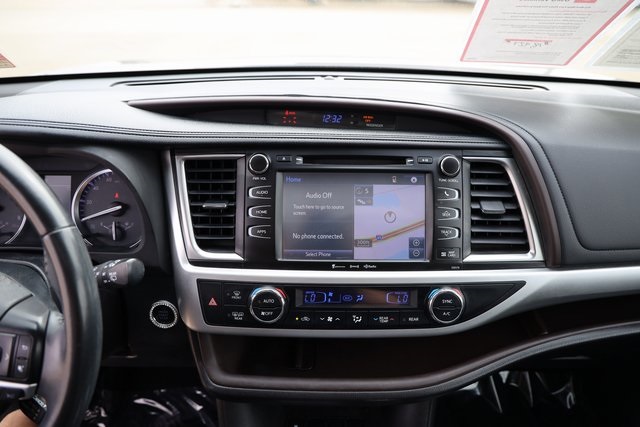 2018 Toyota Highlander XLE Gray at Don McGill Toyota