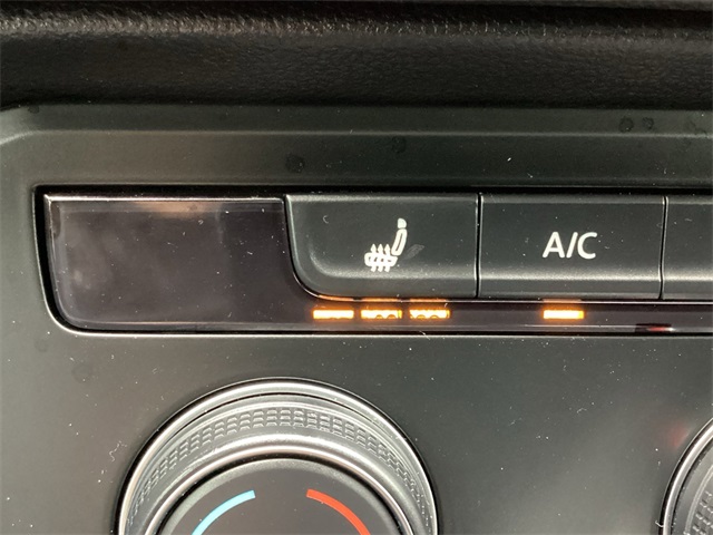 Used Car 2022 Volkswagen Taos  1.5t Se For Sale Under $20,000 In San Antonio, Texas