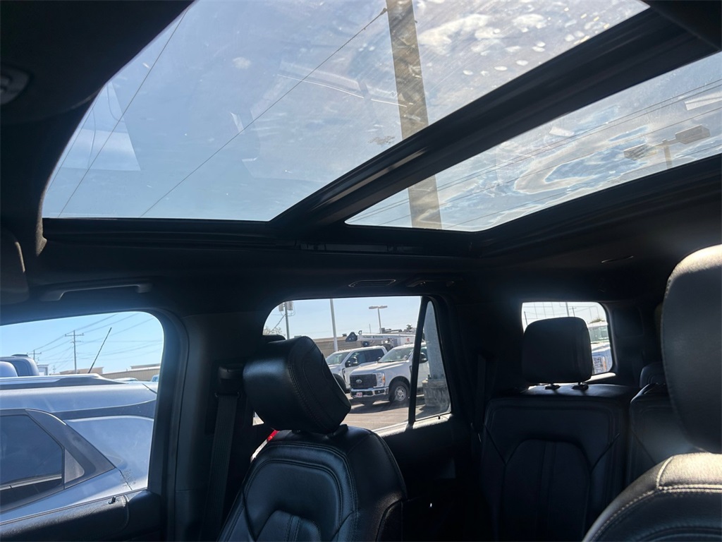 Used Car 2020 Ford Expedition  Limited For Sale Under $25,000 In Floresville, Texas