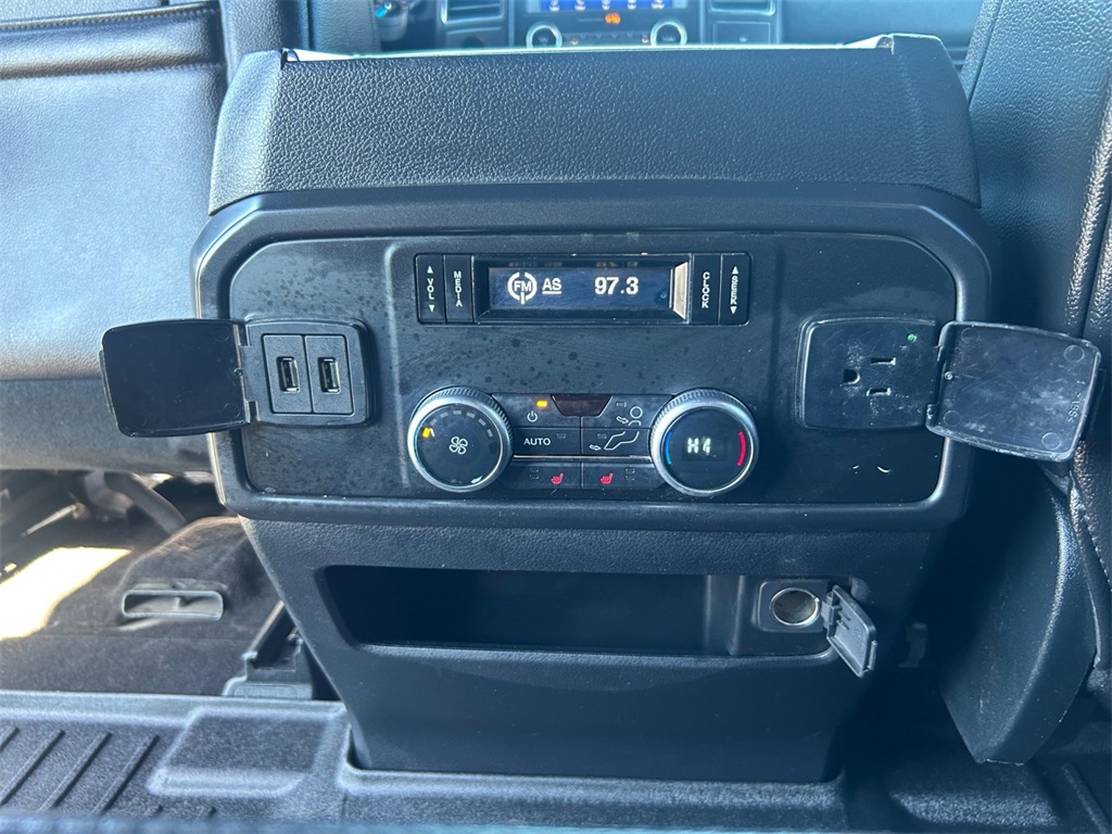 Used Car 2020 Ford Expedition  Limited For Sale Under $25,000 In Floresville, Texas